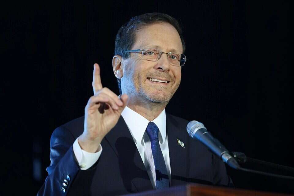 נשיא המדינה, יצחק הרצוג , קוקו