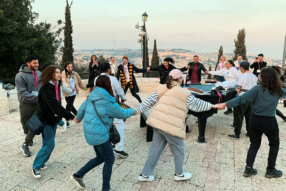 חברי קבוצת תגלית מאוקראינה , דוד כהן, ג'יני