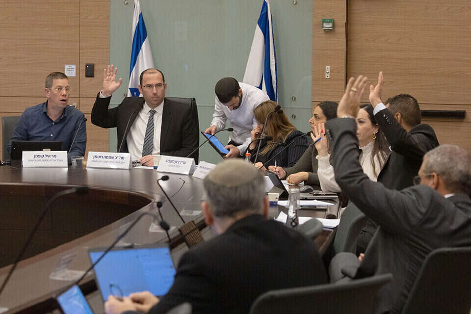 , אורן בן חקון