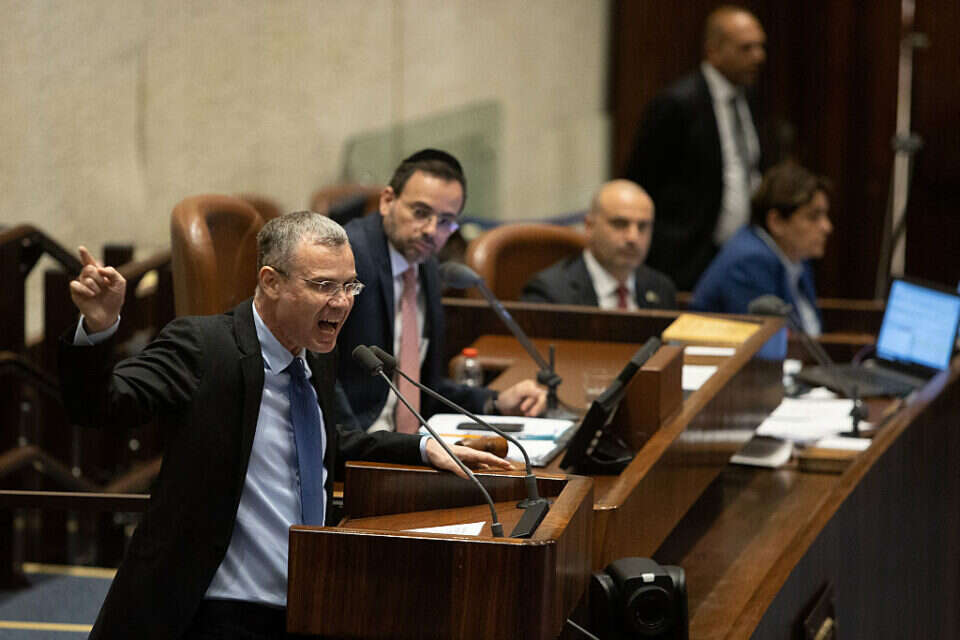 שר המשפטים יריב לוין