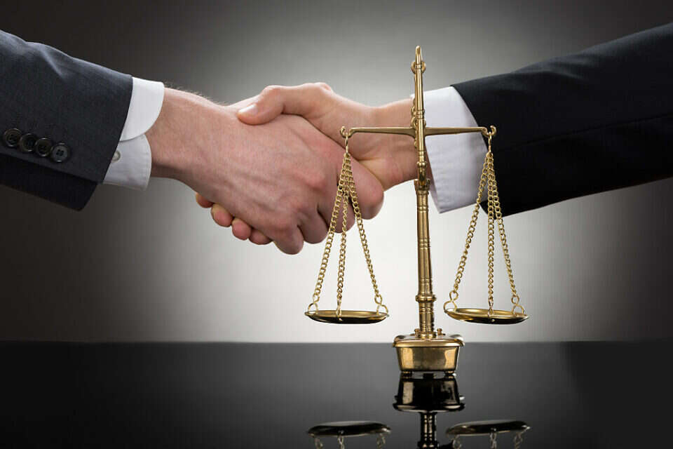האם בקרוב נקבל שירותי עו"ד מבינה מלאכותית? , iStockphoto
