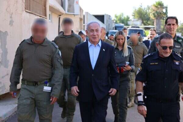 Netanyahu et le commissaire en visite Où est Ben Gabir ?, Haim Tzach /L.A.M