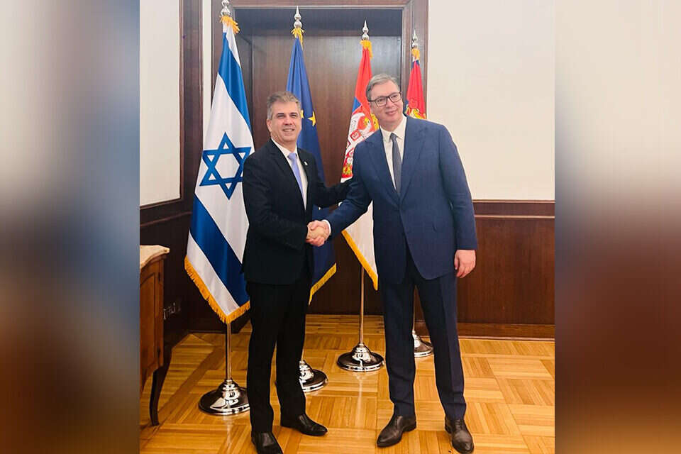 נשיא סרביה אלכסנדר וויצ׳׳יץ׳ ושר החוץ אלי כהן