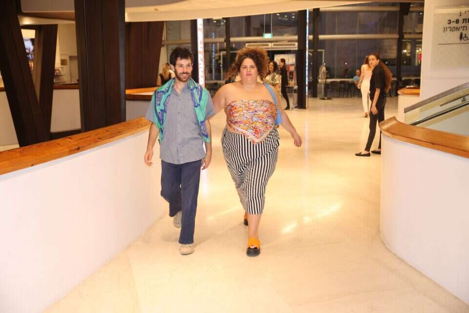 מיה לנדסמן והאמן אורי זמיר בתיאטרון הקאמרי , אור גפן