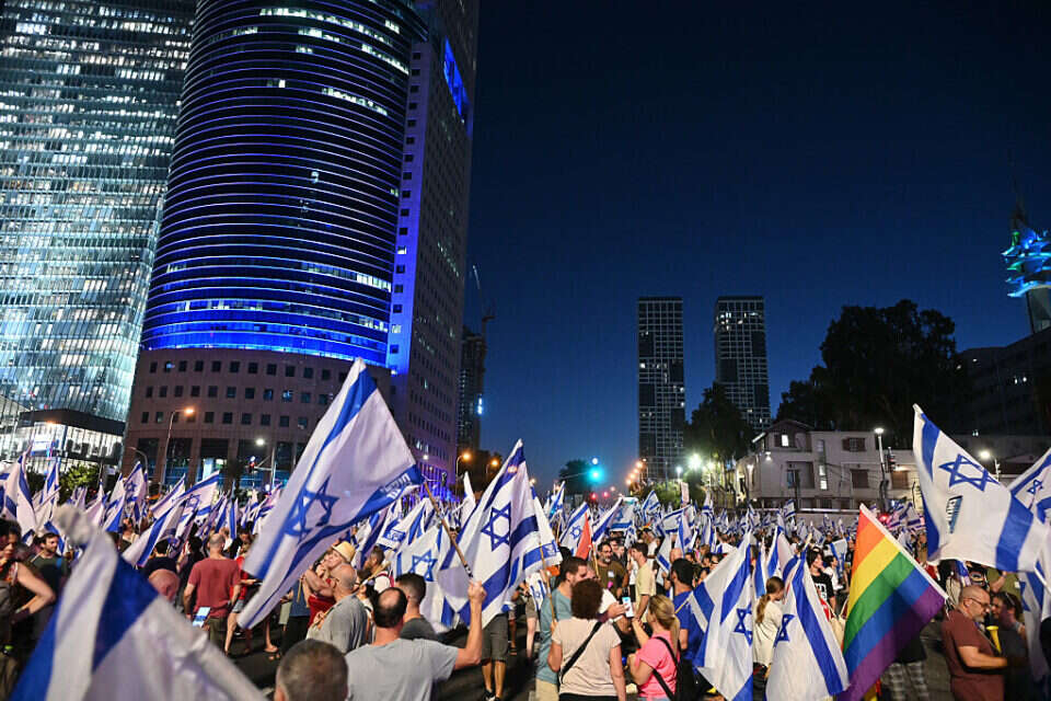 המחאה בקפלן , יוסי זליגר