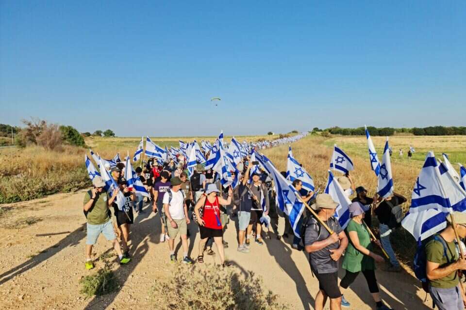 מפגינים צועדים לעבר ירושלים , יאיר פלטי