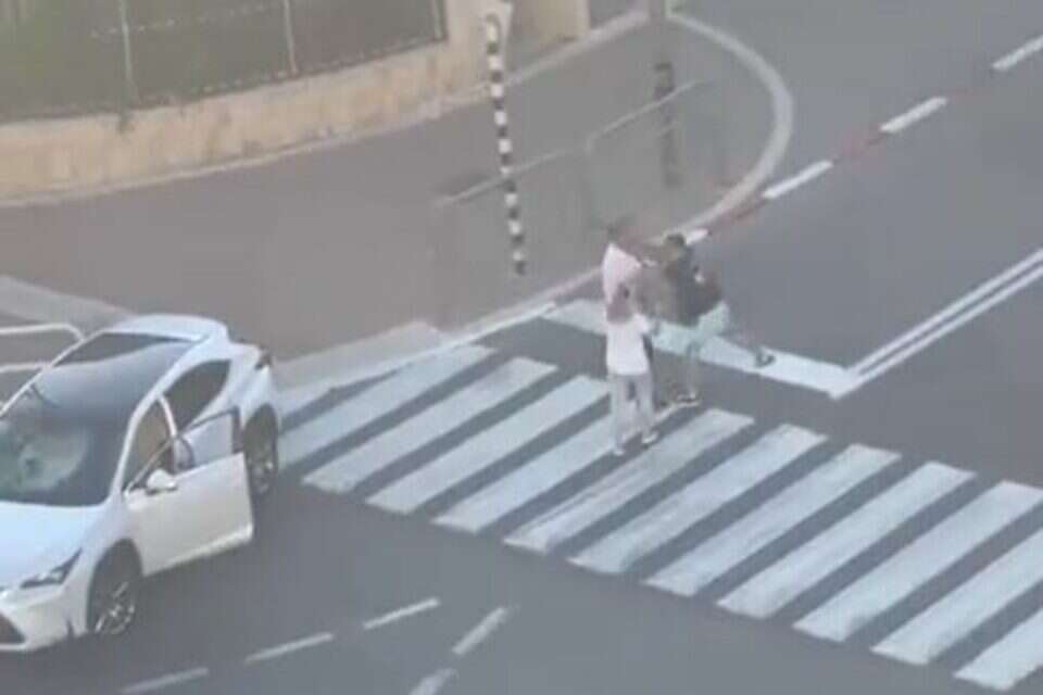 ,