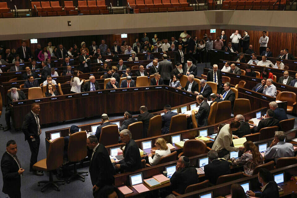 מליאת הכנסת בזמן ההצבעה , אי.אף.פי