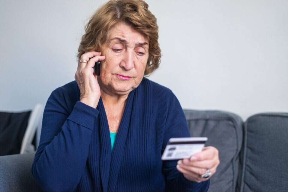 הונאת קשישים, אילוסטרציה , GettyImages