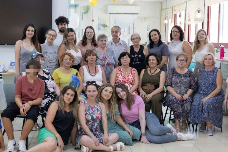 העולים והסטודנטים בכרמיאל  , אמונה גורנו, סטודיו הוקוס פוקוס