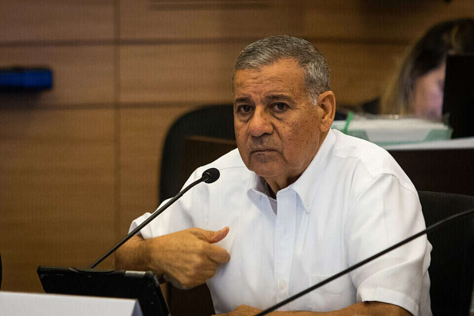 חבר הכנסת שלום דנינו , אורן בן חקון