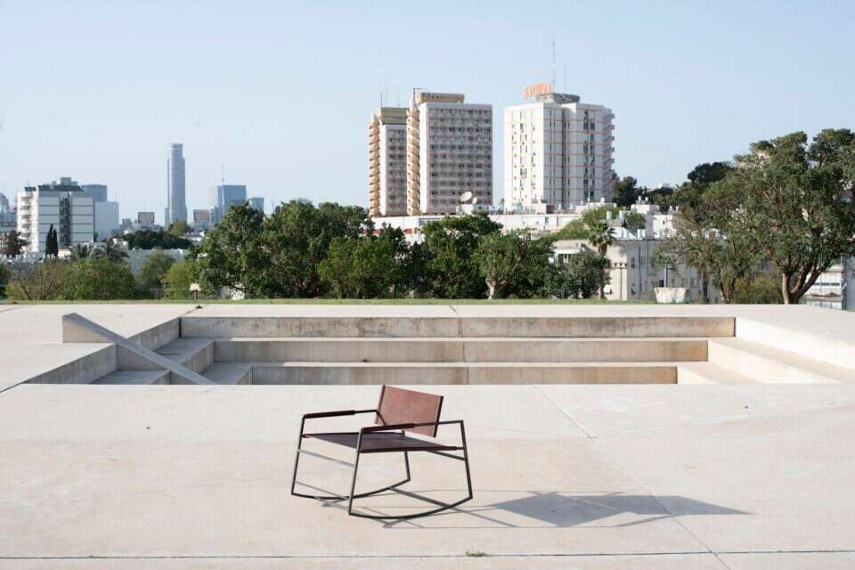 פרשנות עכשווית לכסא הנדננה הקלאסי, סטודיו NACHSHON , סטודיו NACHSHON