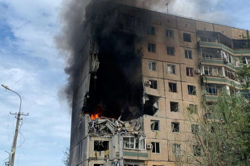 הבניין שנפגע בקריבי ריה , רויטרס