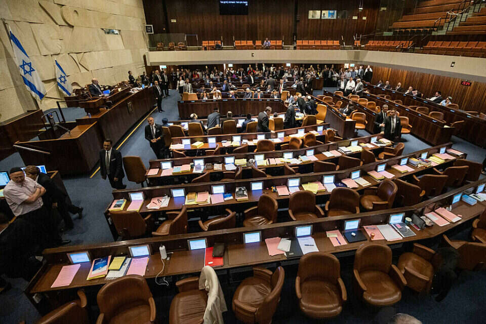 מליאת הכנסת , אורן בן חקון