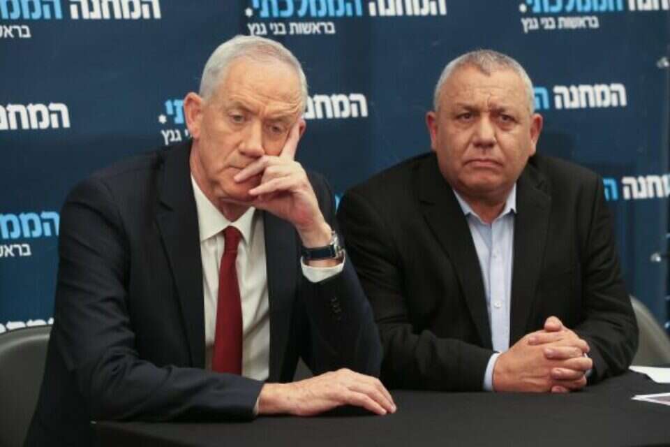 גנץ ואיזנקוט , יהונתן שאול