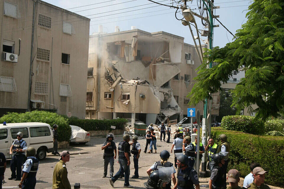 פגיעה ישירה בבית החיפה במלחמת לבנון השנייה , מישל דוט קום