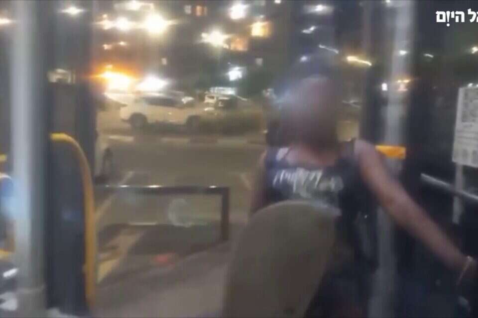 תקיפת נהגת אוטובוס באשקלון (ארכיון) , כח לעובדים