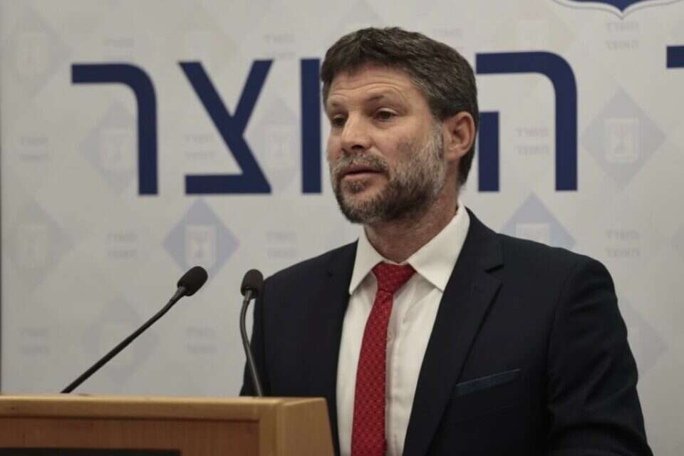שר האוצר בצלאל סמוטריץ' , אורן בן חקון
