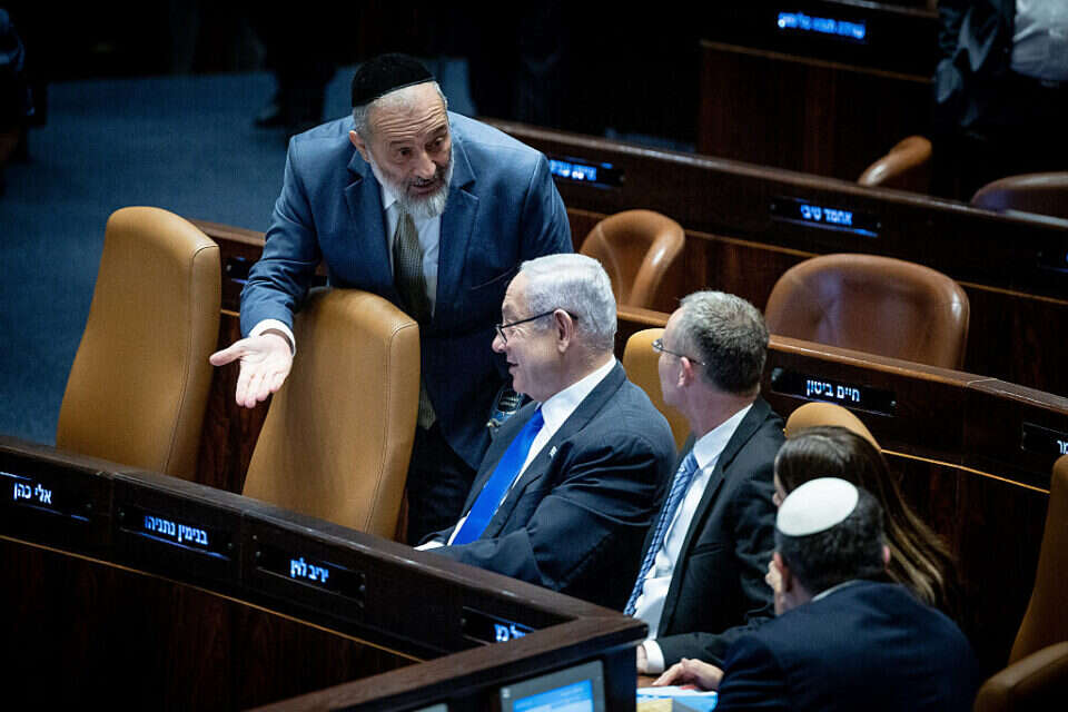רה"מ נתניהו, יו"ר ש"ס דרעי ושר המשפטים לוין (ארכיון)