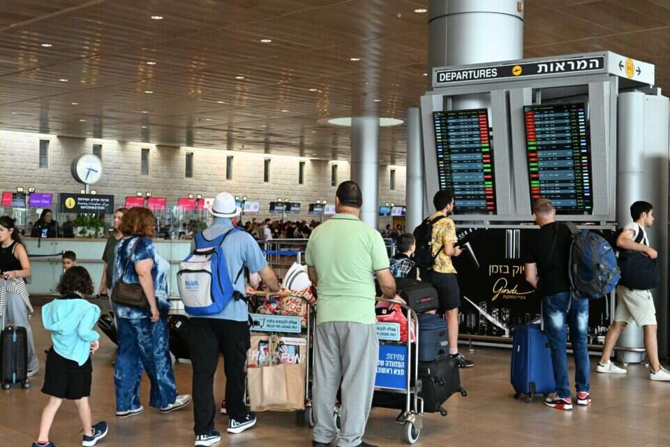 נוסעים בנתב"ג , יוסי זליגר
