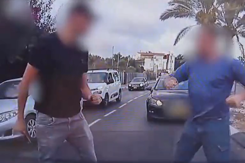 כתב אישום: היכו באכזריות נהג בגלל ויכוח בכביש