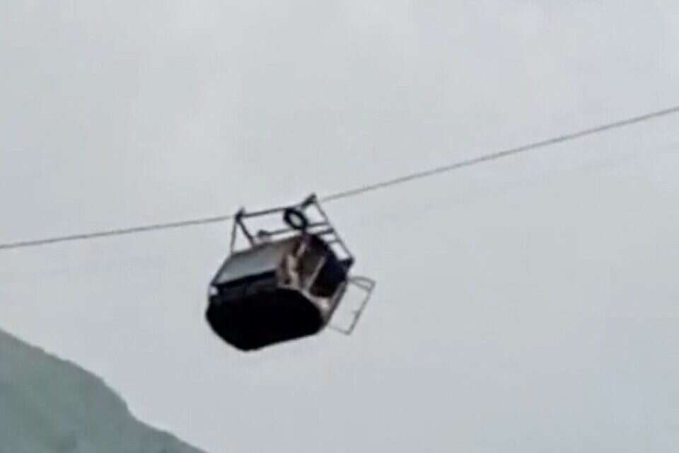 קרון הרכבת שנתקע בפקיסטן ,