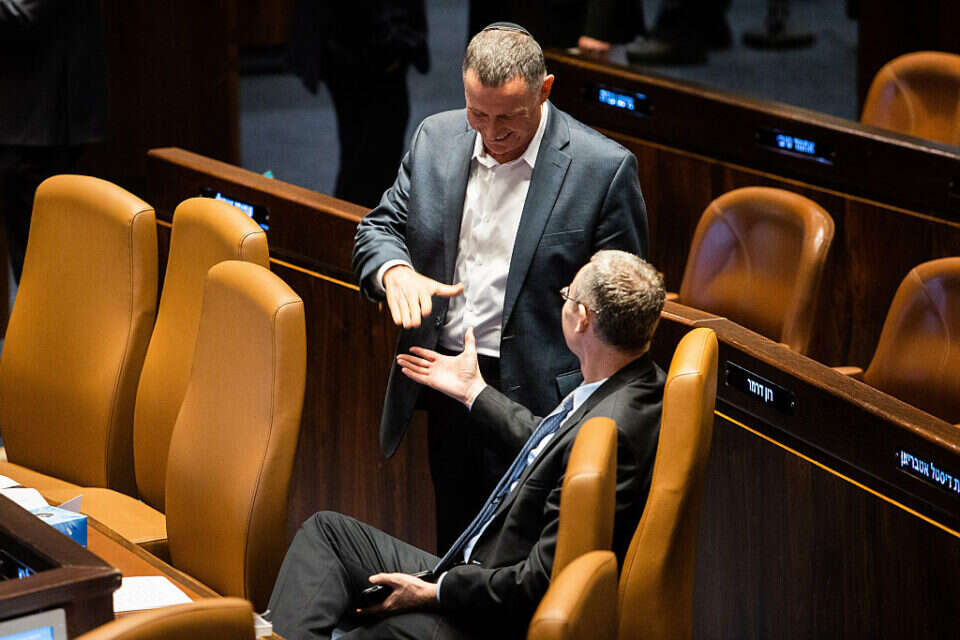לוין ואדלשטיין. נפגשים מפעם לפעם לדון בסוגיות מדיניות