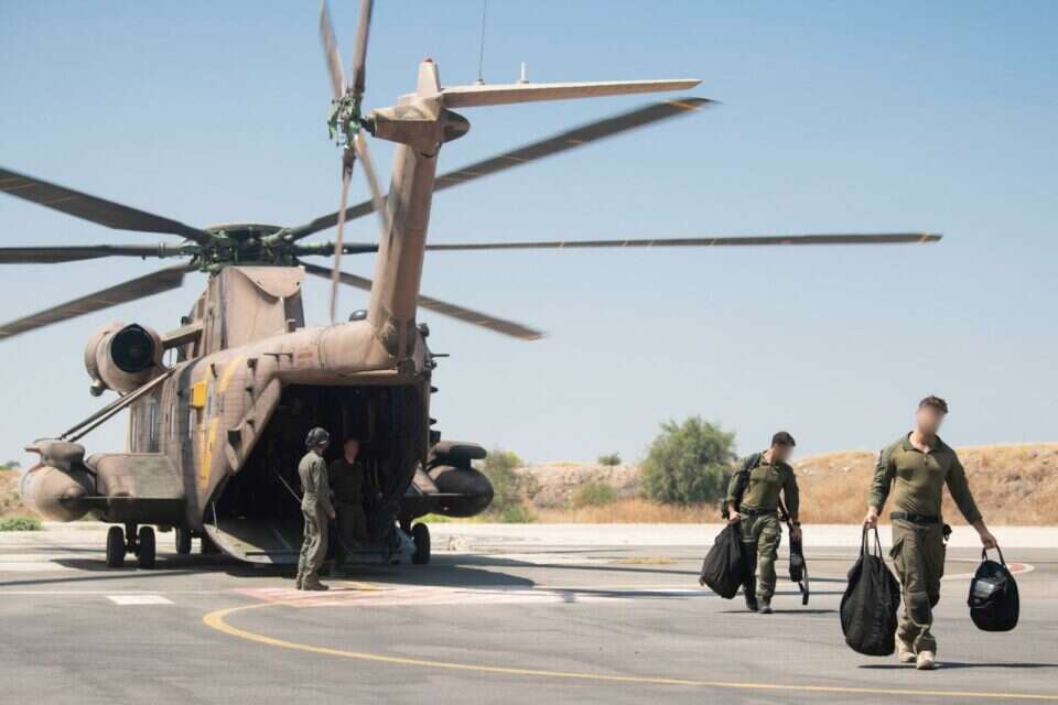 החילוץ הדרמטי בנחל דוד: "החיילים ירדו בחבלים מהמסוק - לא היה לנו זמן לבזבז"