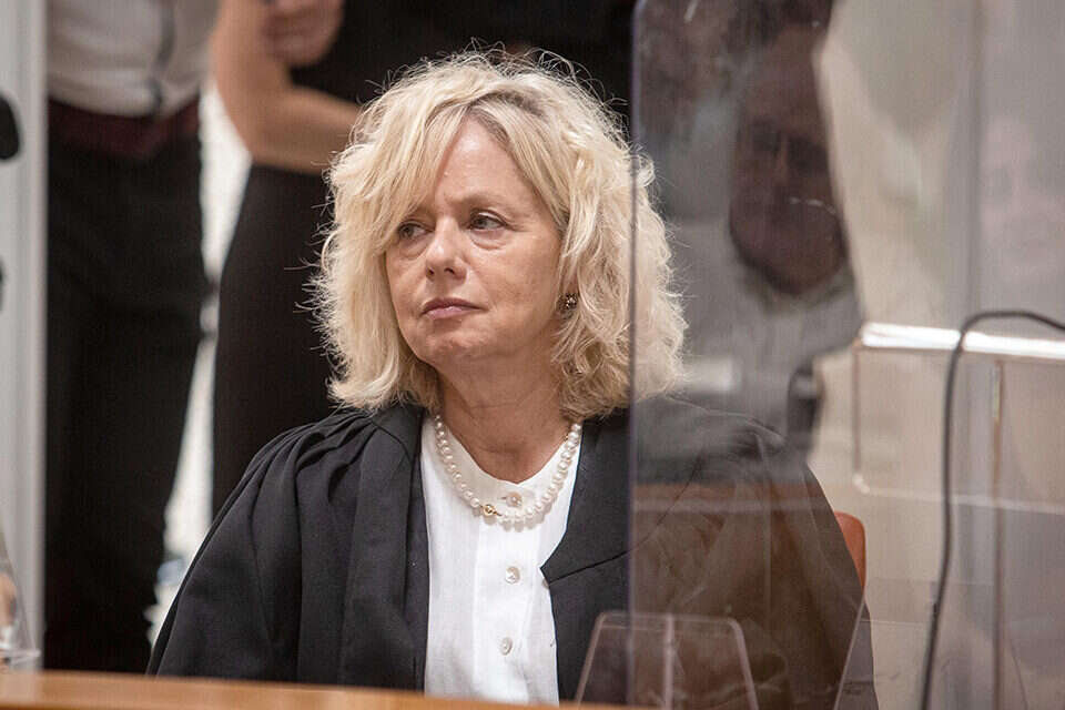 היועצת המשפטית לממשלה בהרב מיארה , אורן בן חקון
