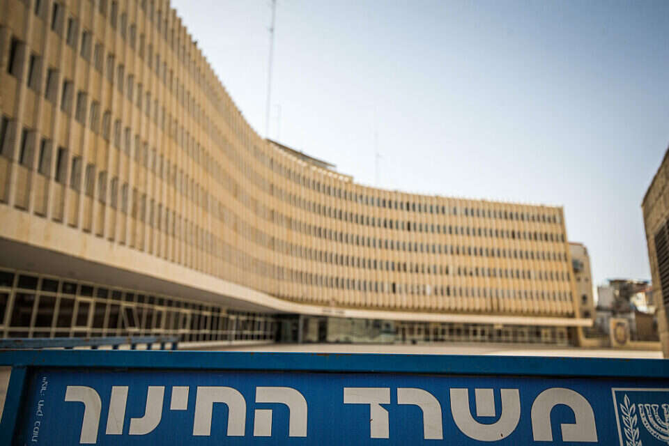 משרד החינוך , אורן בן חקון