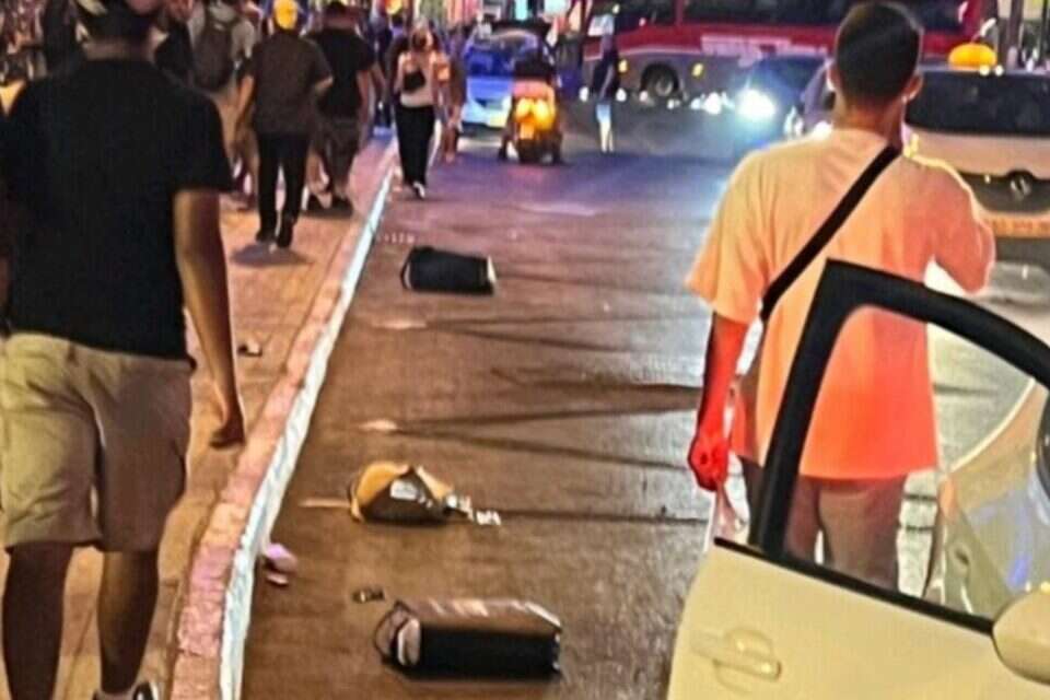 בהלה במרכז ת"א. יריות נשמעו בתחנת רכבת השלום , בהתאם לסעיף 27א לחוק זכויות יוצרים