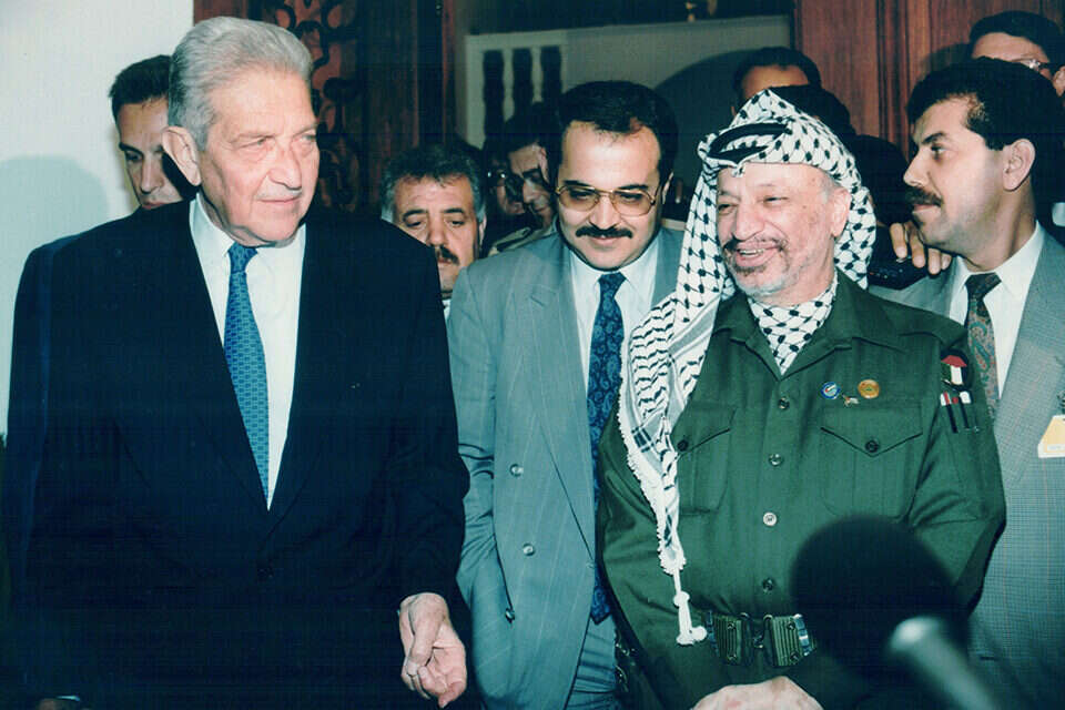 "אני יותר פלשתיני ממך". הפגישה בין ויצמן לערפאת, 1994