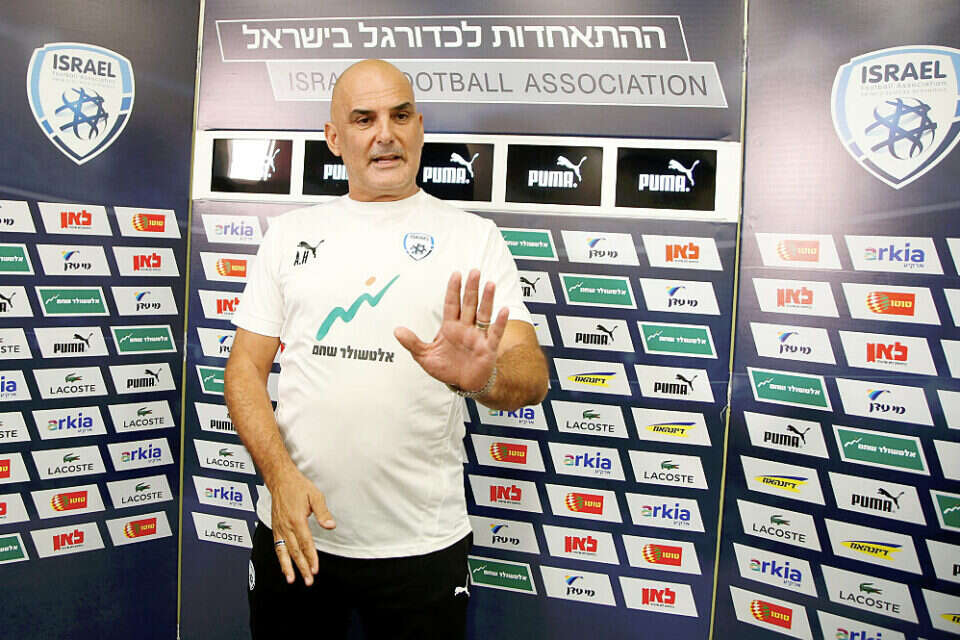 אלון חזן. לא מתעסק בזהבי , אלן שיבר
