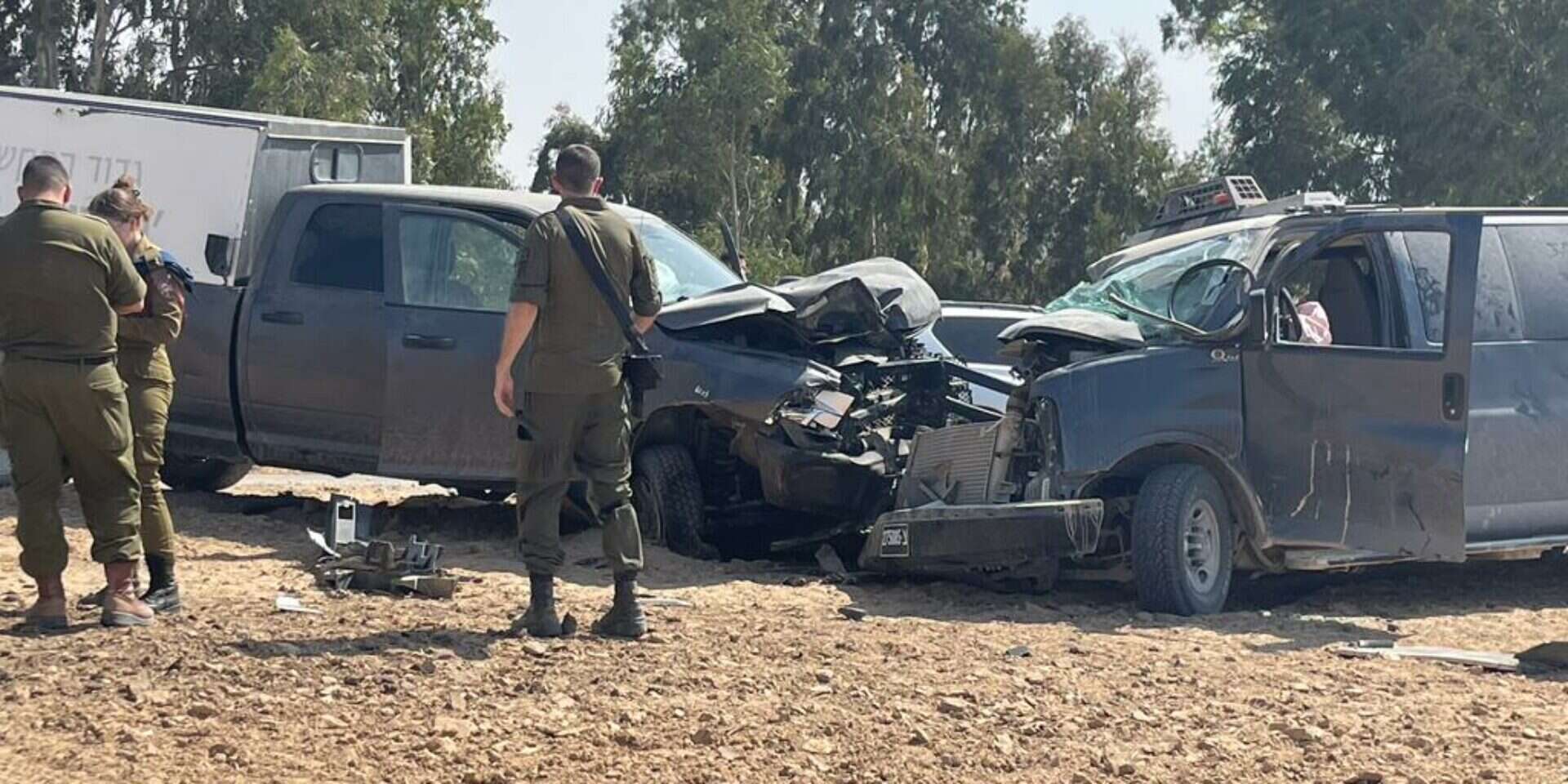 התאונה של רכבי צה"ל סמוך לצומת בארי , ללא קרדיט