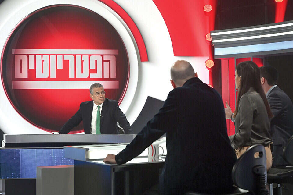 אולפן הפטריוטים בערוץ 14 , אפרת אשל