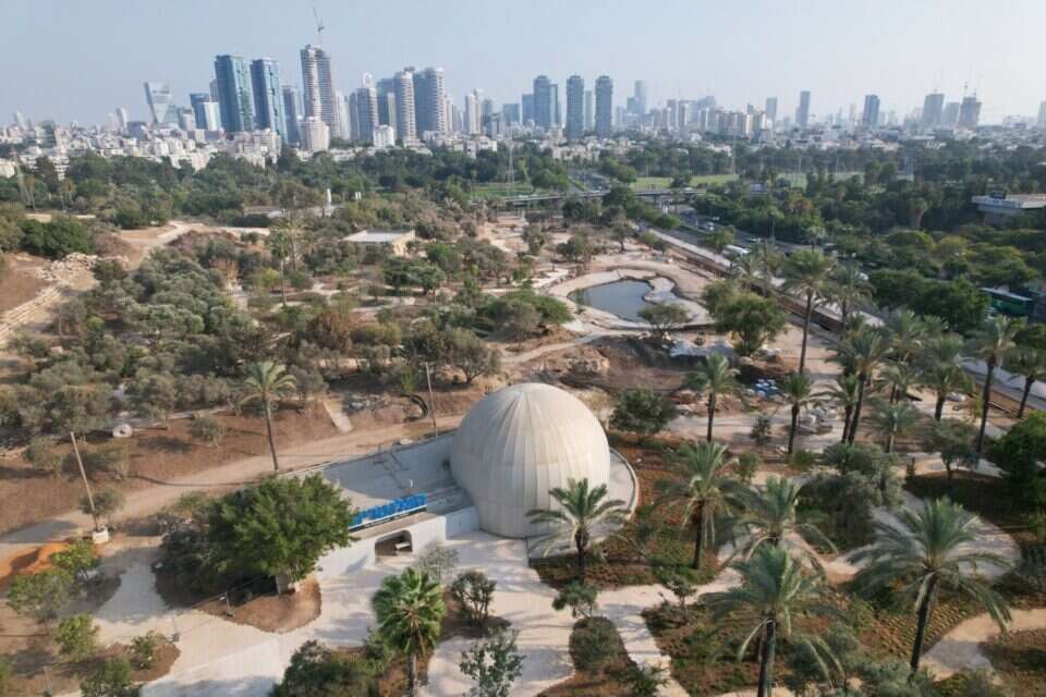 בוסתן מוז"א , אורי לווינגר