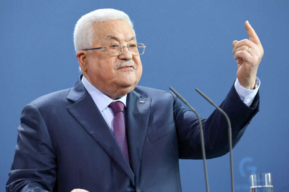 "סותר אמנות בינלאומיות". אבו מאזן