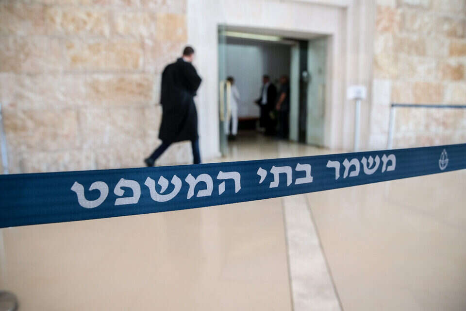 משמר בתי המשפט (ארכיון) , אורן בן חקון