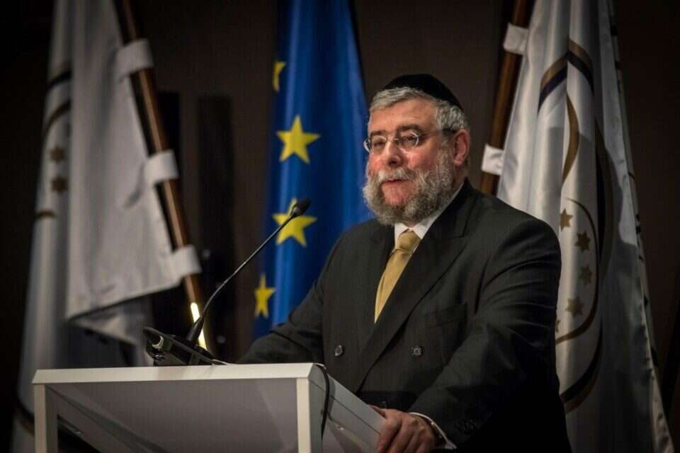 הרב גולדשמידט , אלי אטקין