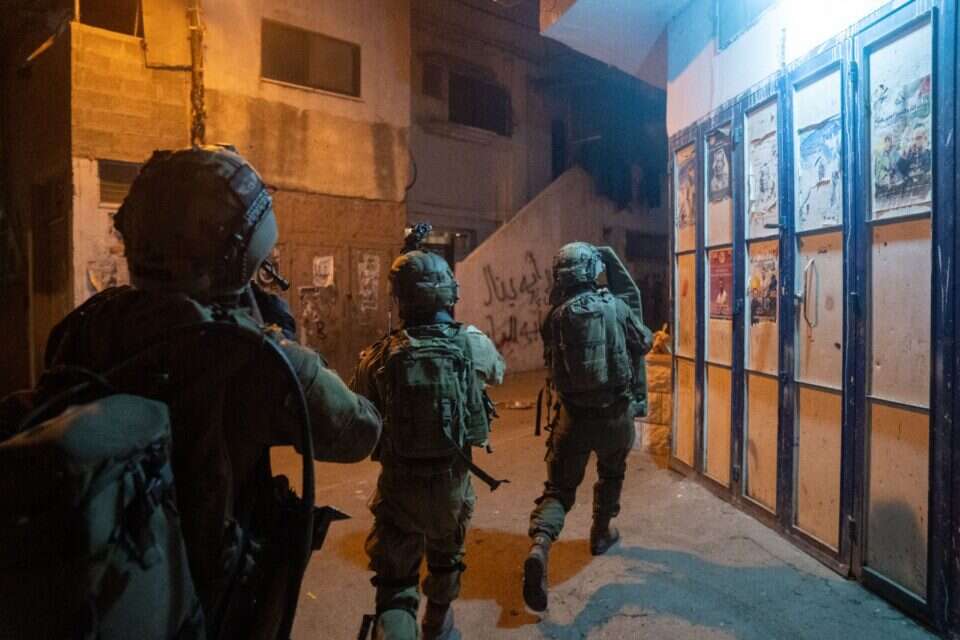 הכוחות פועלים ביו"ש, הלילה , דו"צ