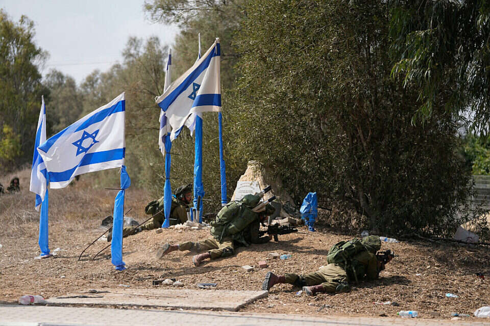 חיילי צה"ל בכפר עזה, היום , אי.פי