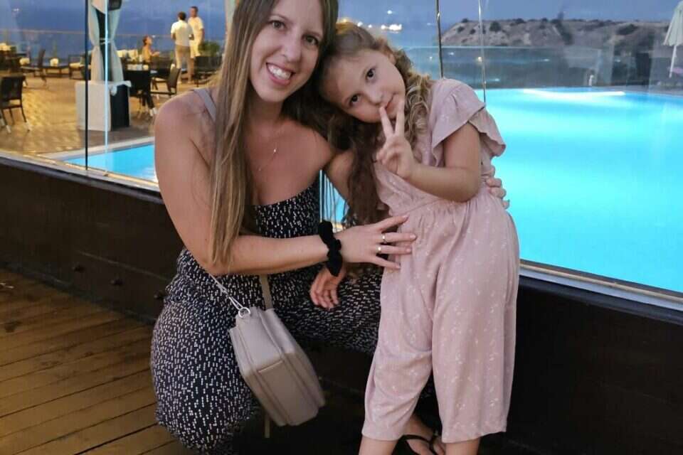 רז בת החמש ואמה דורון אשר