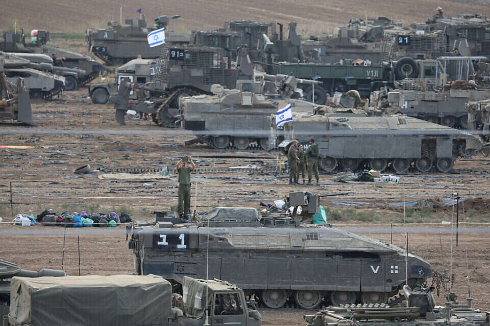 כוחות צה"ל לפני כניסה קרקעית לעזה , אי.פי.אי