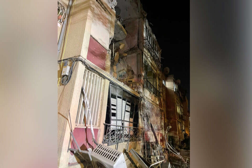 בניין שספג פגיעה ישירה מרקטה בראשון לציון , דוברות כבאות והצלה ראשל"צ