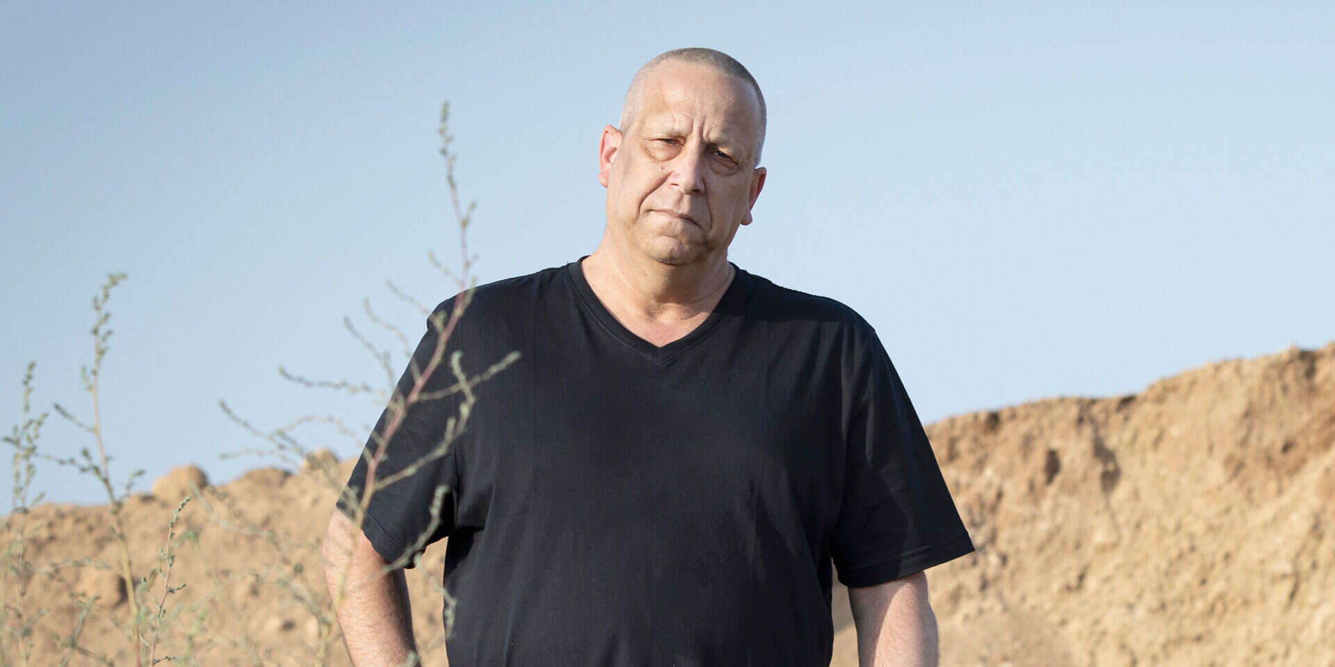 ירקוני. "וביום שלישי האחרון מה קרה אצלנו? הגיע טנדר עם מאה נשקים, ואמרו לנו: מי שרוצה - שייקח" , כפיר זיו