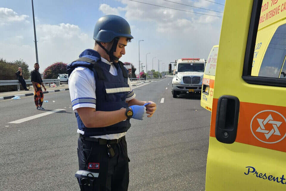 חובש בכיר במד"א איתי עמר , 