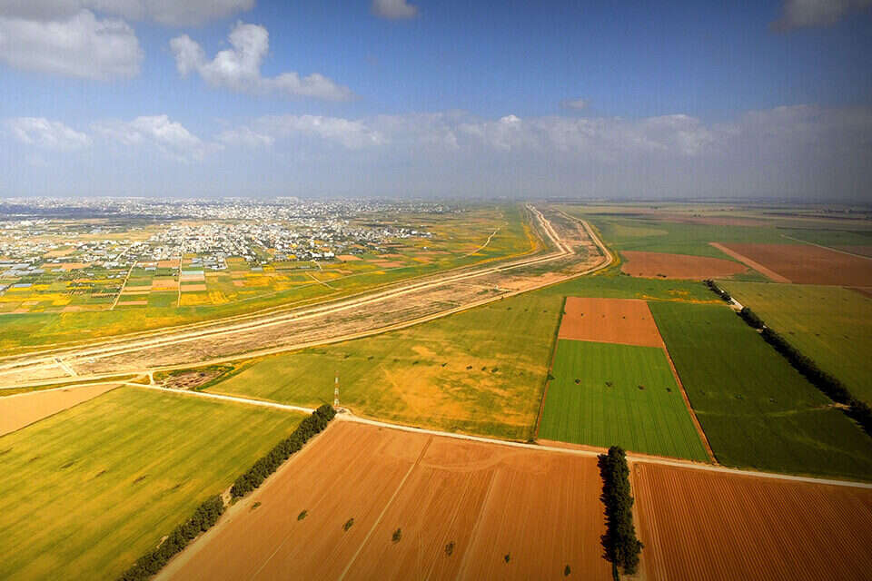 We are in favor of occupation (the Sea and the Negev)