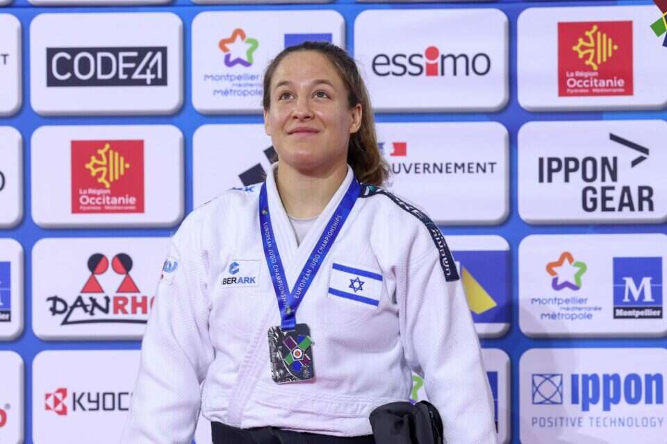 שריר על הפודיום, הערב בצרפת , EJU