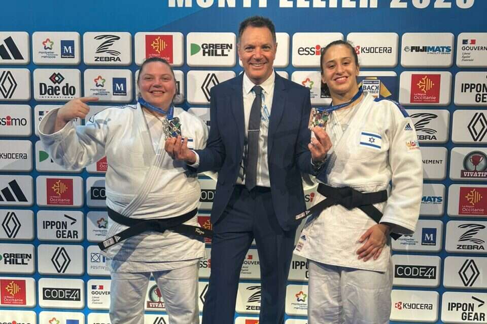 רז הרשקו וענבר לניר עם מאמנם שני הרשקו , איגוד הג'ודו