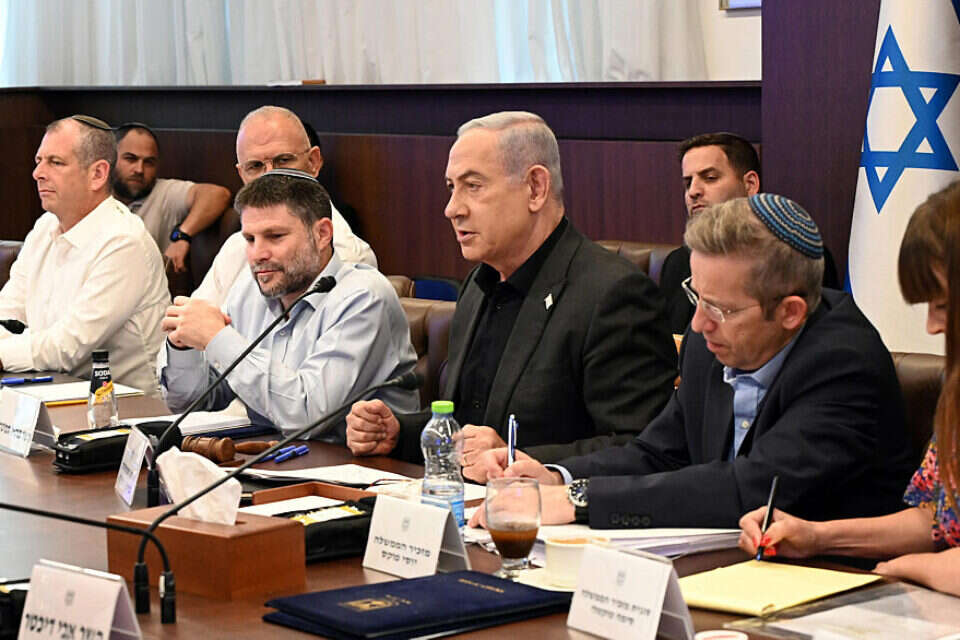 נתניהו וסמוטריץ' בקבינט חברתי-כלכלי , צילום: חיים צח / לע"מ